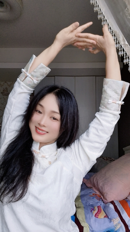 伊伊的第三张照片--淮北认干亲服务网